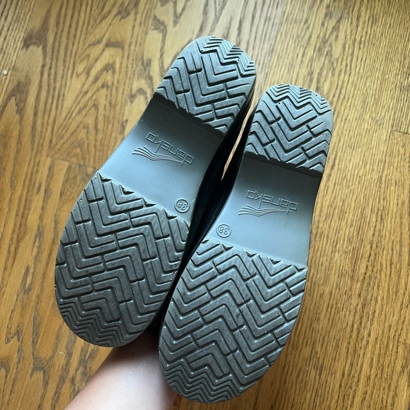 Dansko clogs - Picture 4 of 9